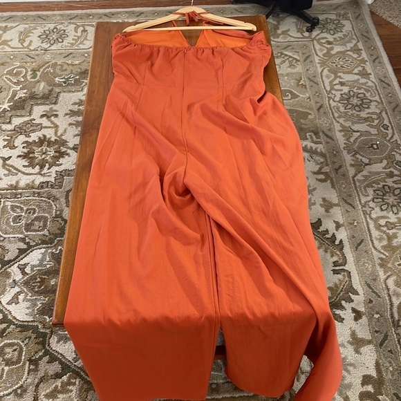 Find Me Plus 3XL rust jumpsuit, wide palazzo pant leg, halter v-neck top - Picture 3 of 14